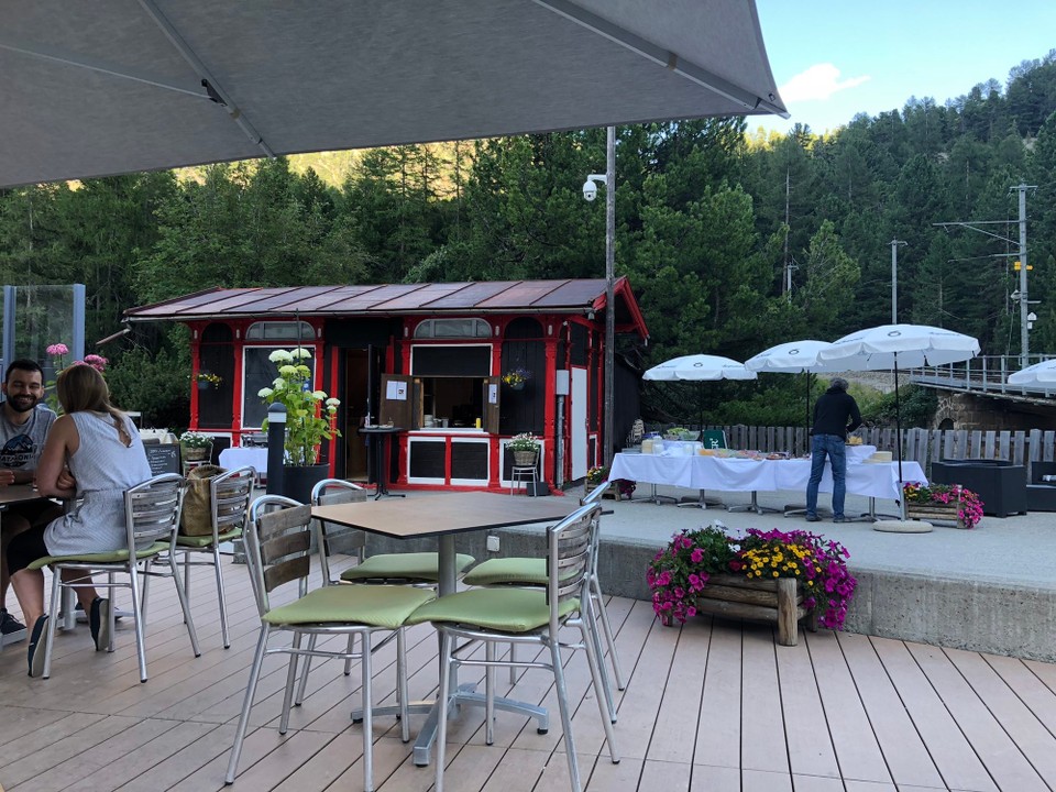 Schweiz - Pontresina - heut ist Barbecue