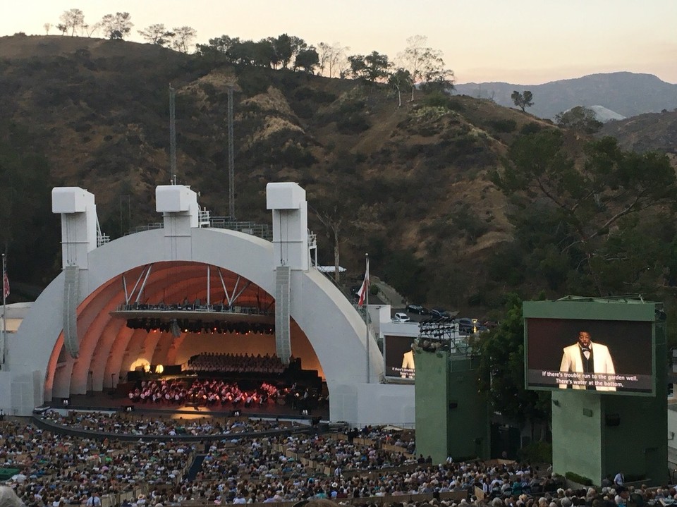 Vereinigte Staaten - La Cañada Flintridge - Oh ganz vergessen - ich war auch noch in der Oper mit meiner Tante und habe mir im Hollywood Bowl die Tosca anschauen dürfen - die Akustik ist einfach unglaublich hier