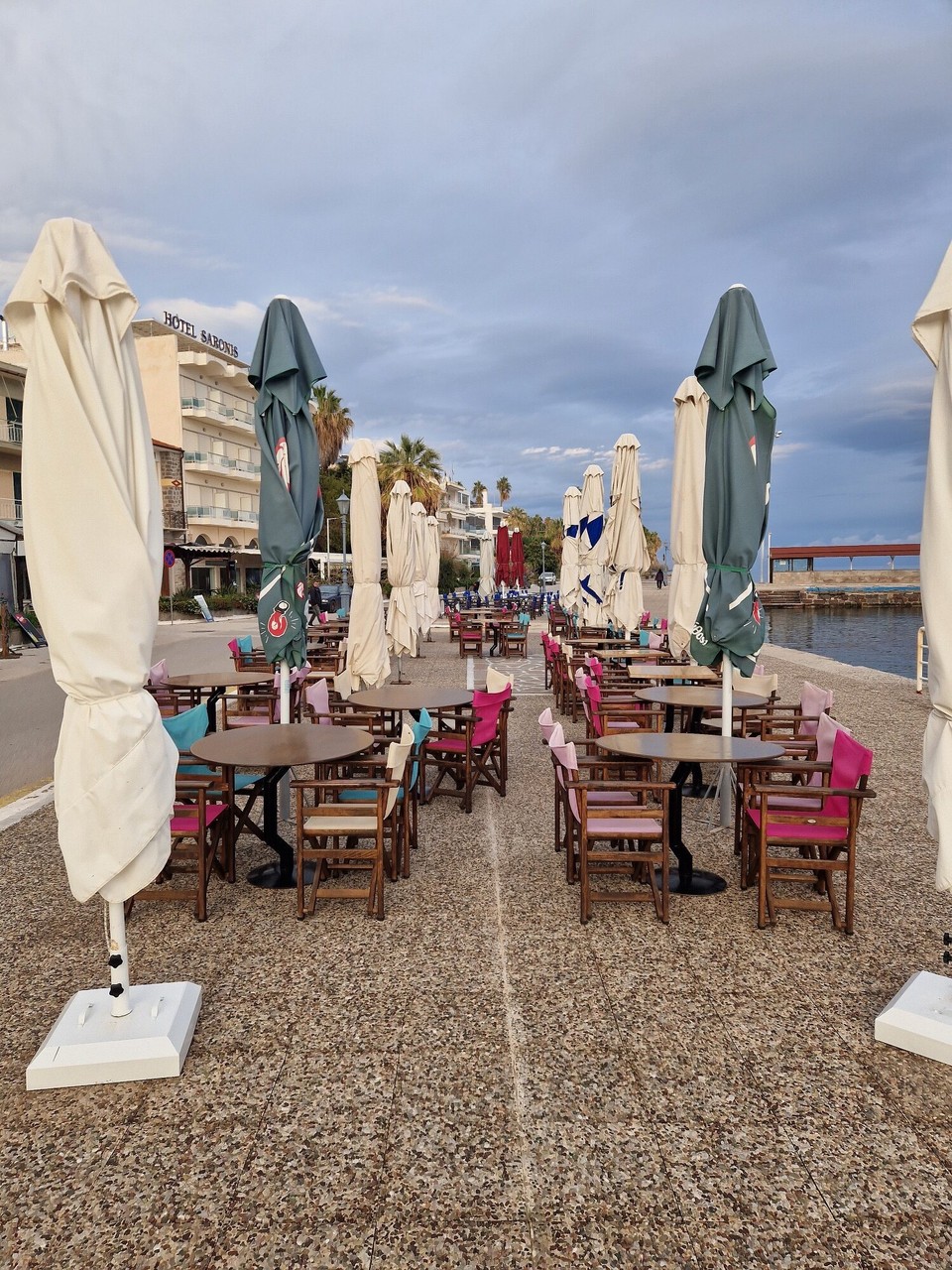 Griechenland - Loutropoli Methanon - Uferpromenade