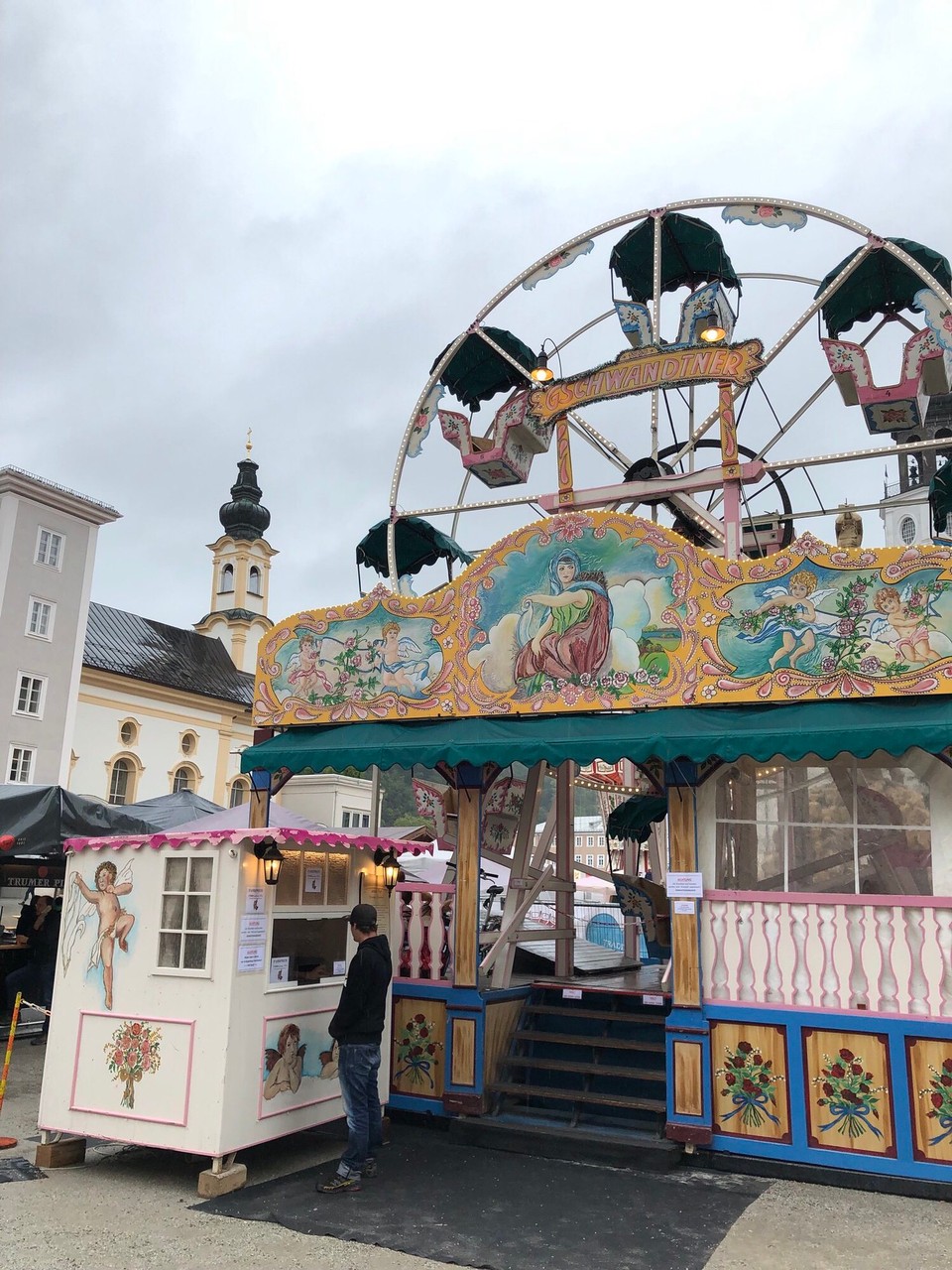 Österreich - Salzburg - Salzburg Platz vor der Kathedrale 