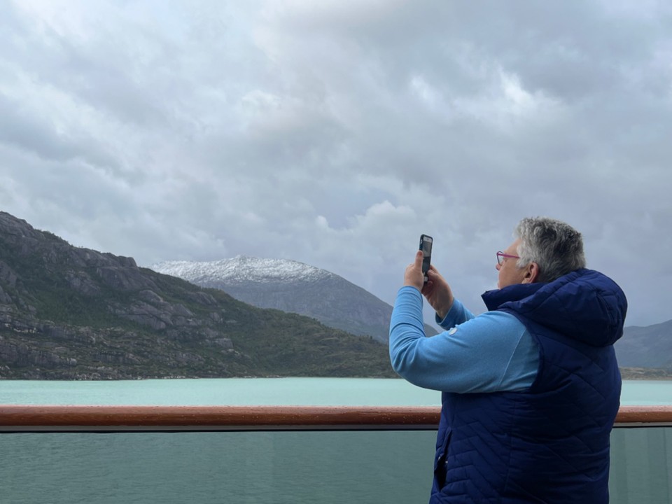 unbekannt - Beagle Channel - M trying to photograph the dancing penguins