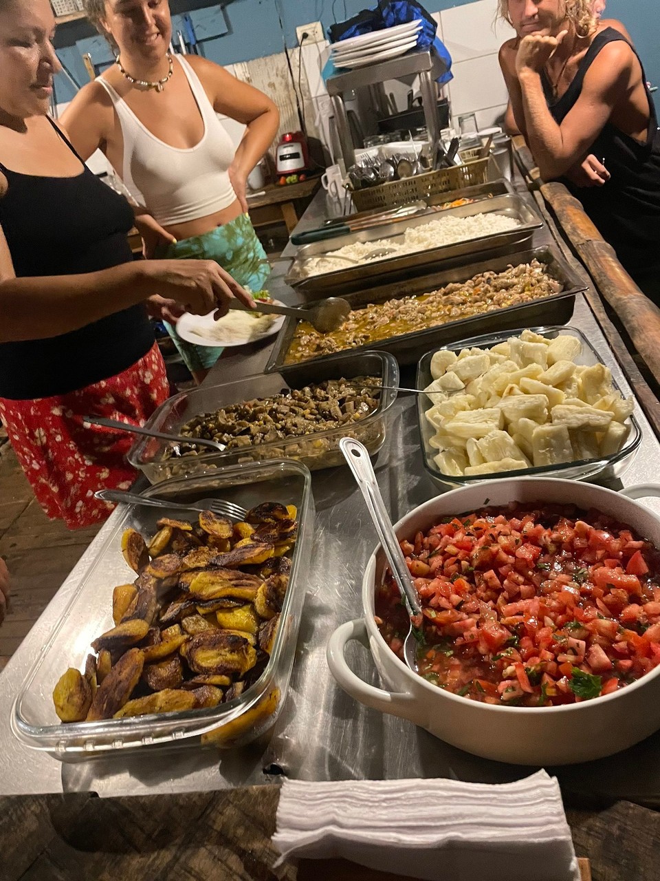 Costa Rica - Santa Cruz - Danach ging es zurück ins Camp 🥘 