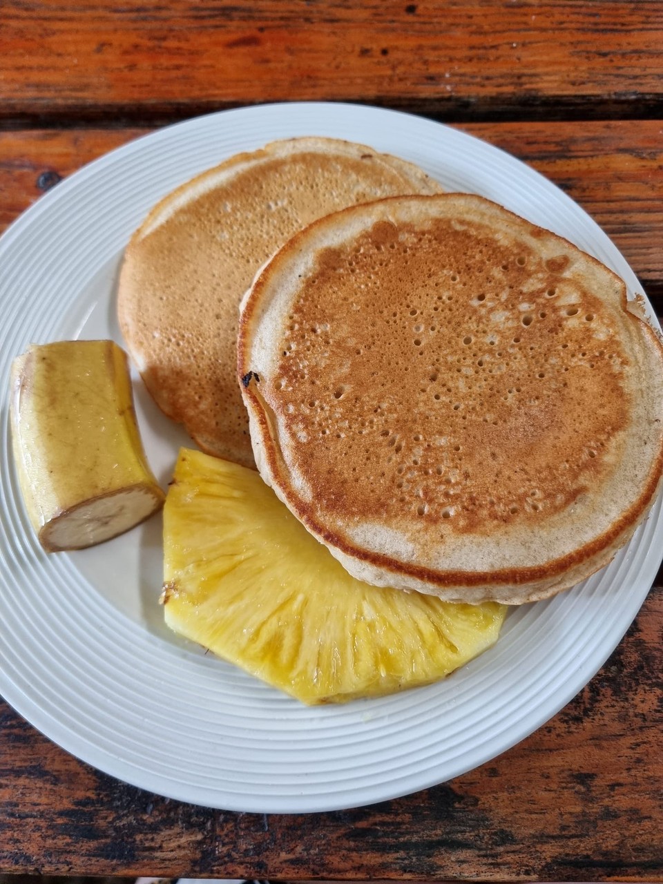 Panama - El Valle de Antón - Frühstück inklusive mögen wir 🥞 🍌 🍍 - für einen guten Start in den Tag 🤩 