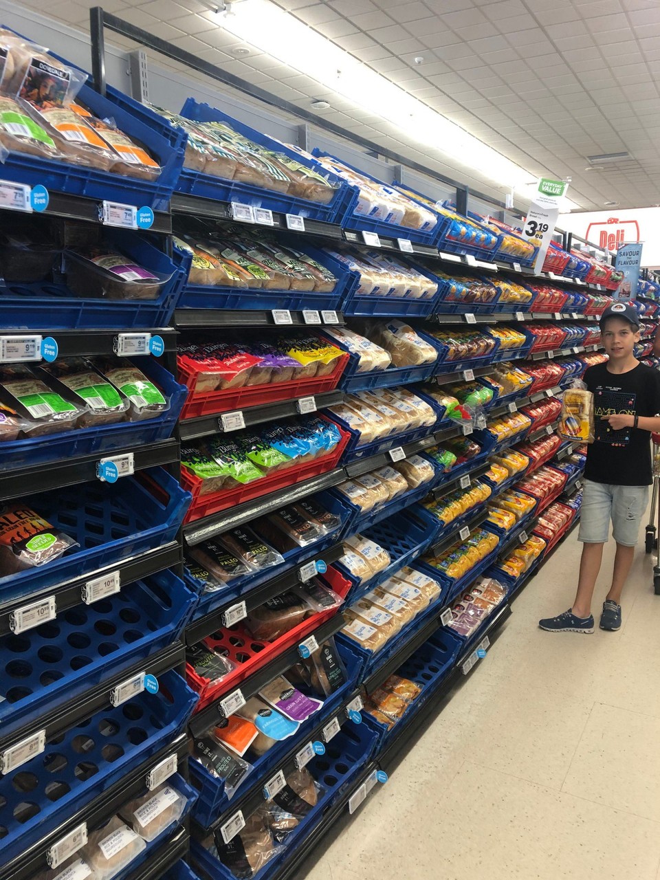 Neuseeland - Te Mahia - Im Supermarket - Toastbrot soweit das Auge reicht