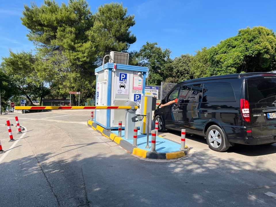 Kroatien - Vrsar - Einfahrt Parkplatz zum Casanova Strand