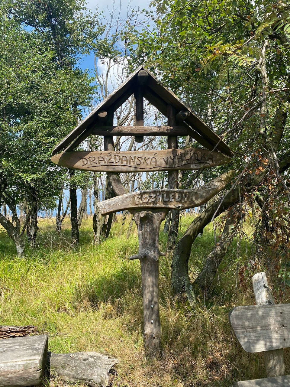 Deutschland - Rosenthal-Bielatal - Angekommen an der Draždanska vyhlidka - der Dresdner Aussicht.