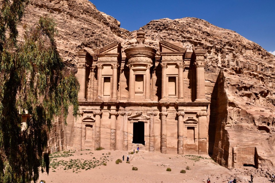 Jordanien - Wadi Musa - Al Deir das Kloster am Ende des Weges.