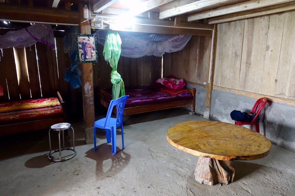Vietnam - H. Sa Pa - Hovedrommet til familien, her sover og spiser de.