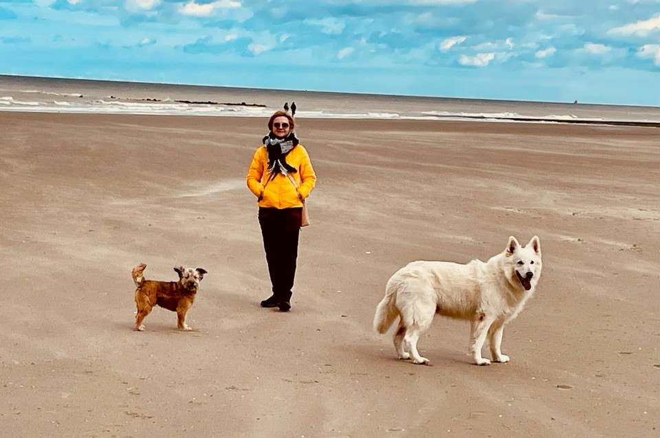 Belgien - Middelkerke - Dann machten wir uns auf die Entdeckungstour: Vor dem Saisonanfang sind Spaziergänge am Strand einfach nur traumhaft.