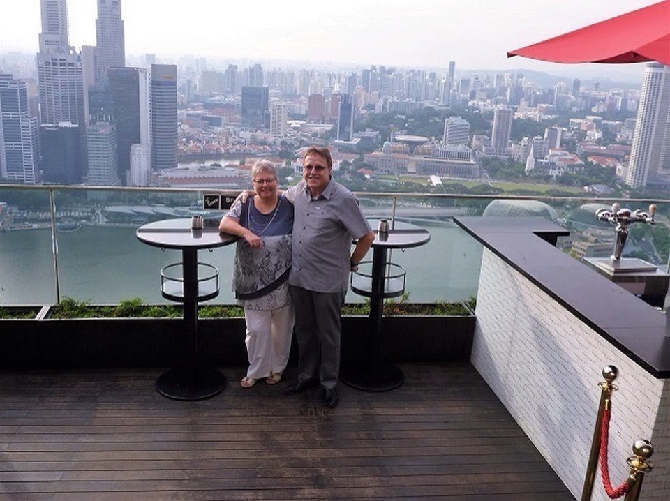 Singapur - Marina - An der Skybar 57. Etage vom Marina Bay Sands 