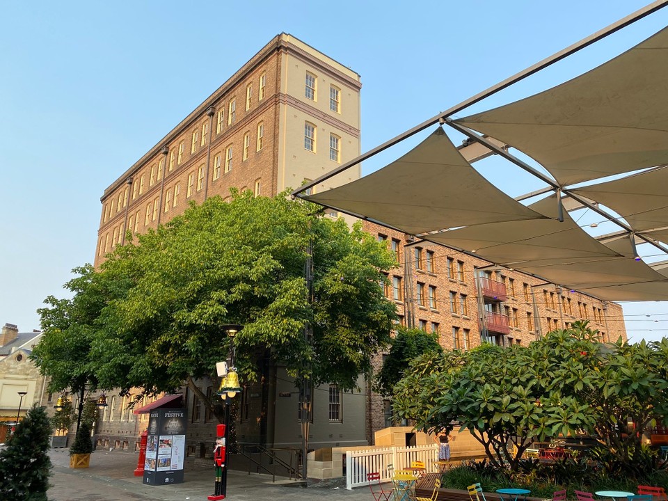Australien - Sydney - Unser Hotel in der Altstadt von Sydney 
Unser Zimmer, Eckzimmer oberste Etage mit Sicht auf die Opera