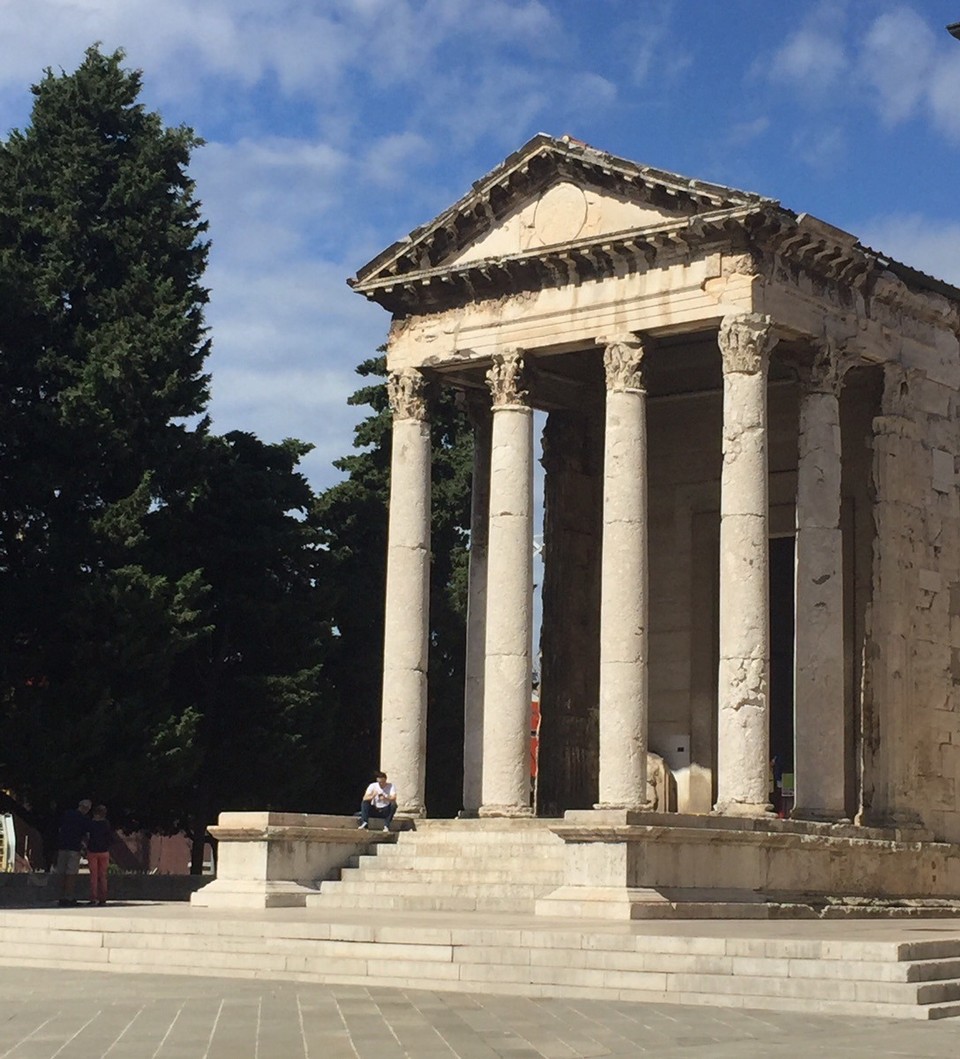 Kroatien - Pula - Augustustempel