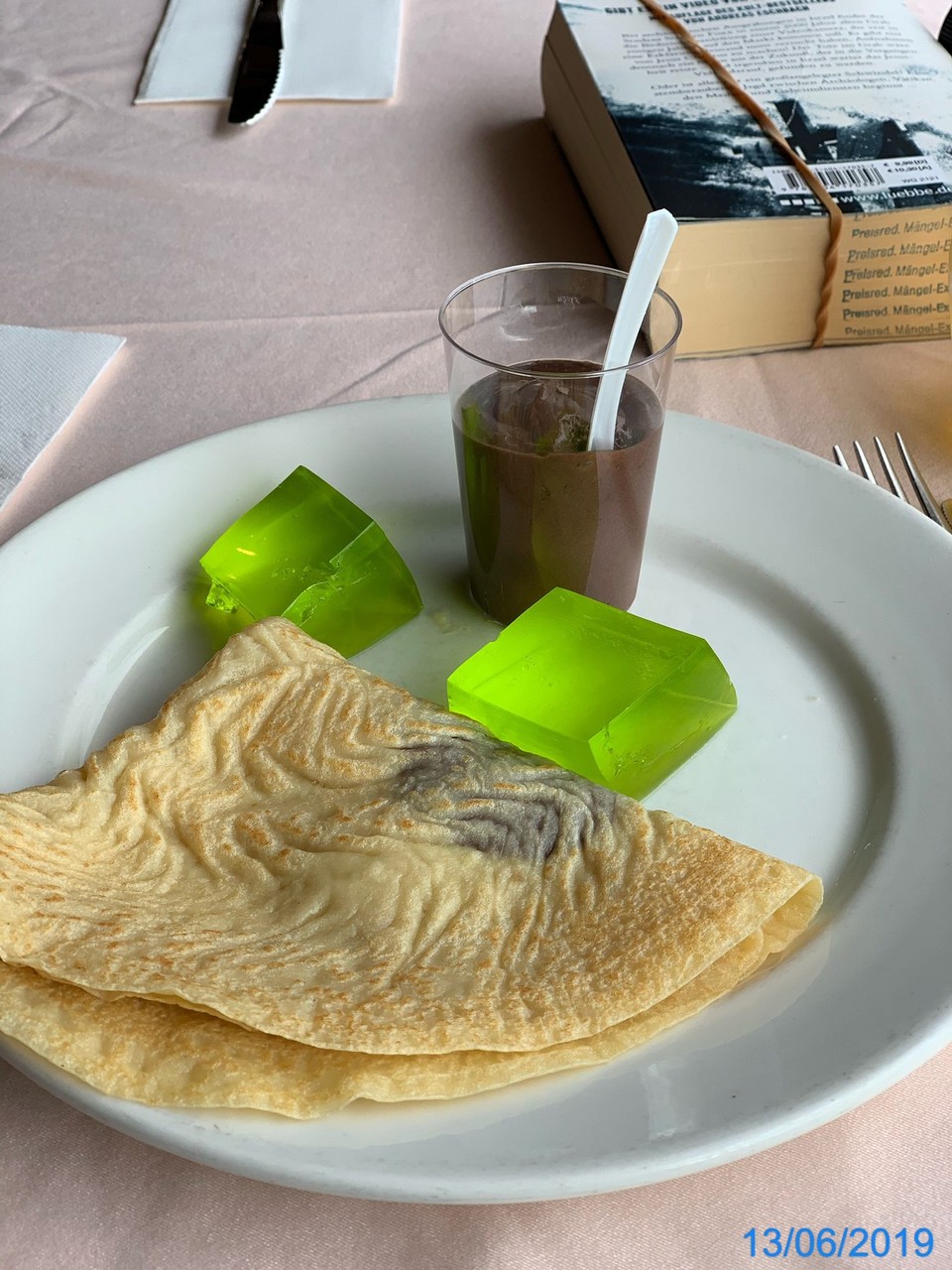 Spanien - Puerto de la Cruz - Crêpe Nutella mit Lemonen Wackelpeter 