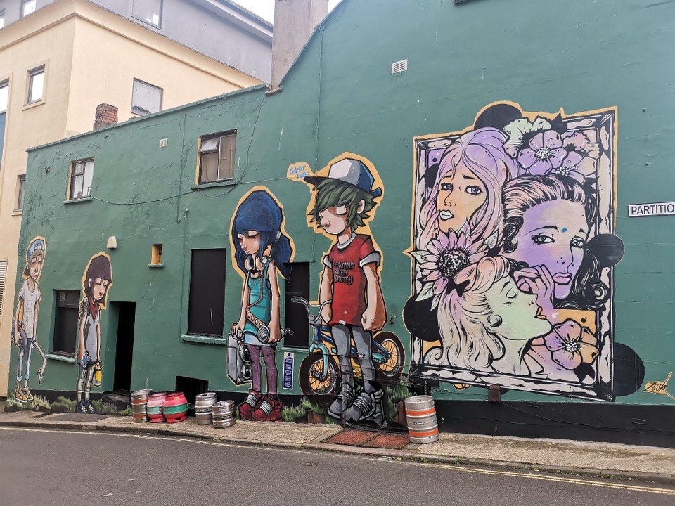 United Kingdom - Bristol - Meeeeeeehr Graffiti 