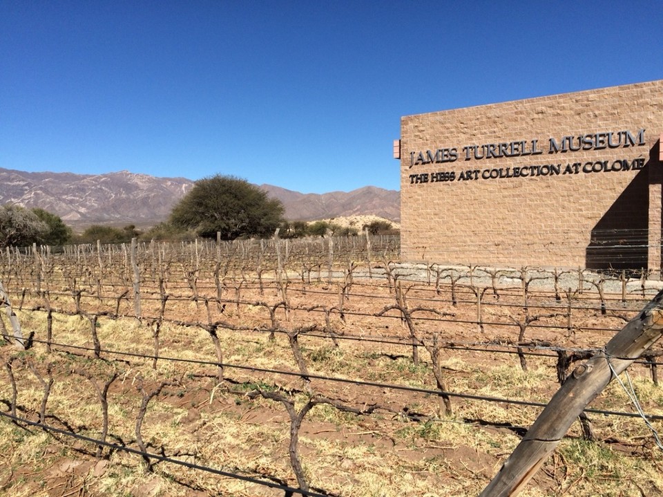 Argentinien - Molinos - Es wurde noch wilder - so eine Kunst mit Licht habe ich noch nicht gesehen, und dann hier im Nirgendwo. Das beste: 200 KW Wasserkraftwerk da halt JWD 