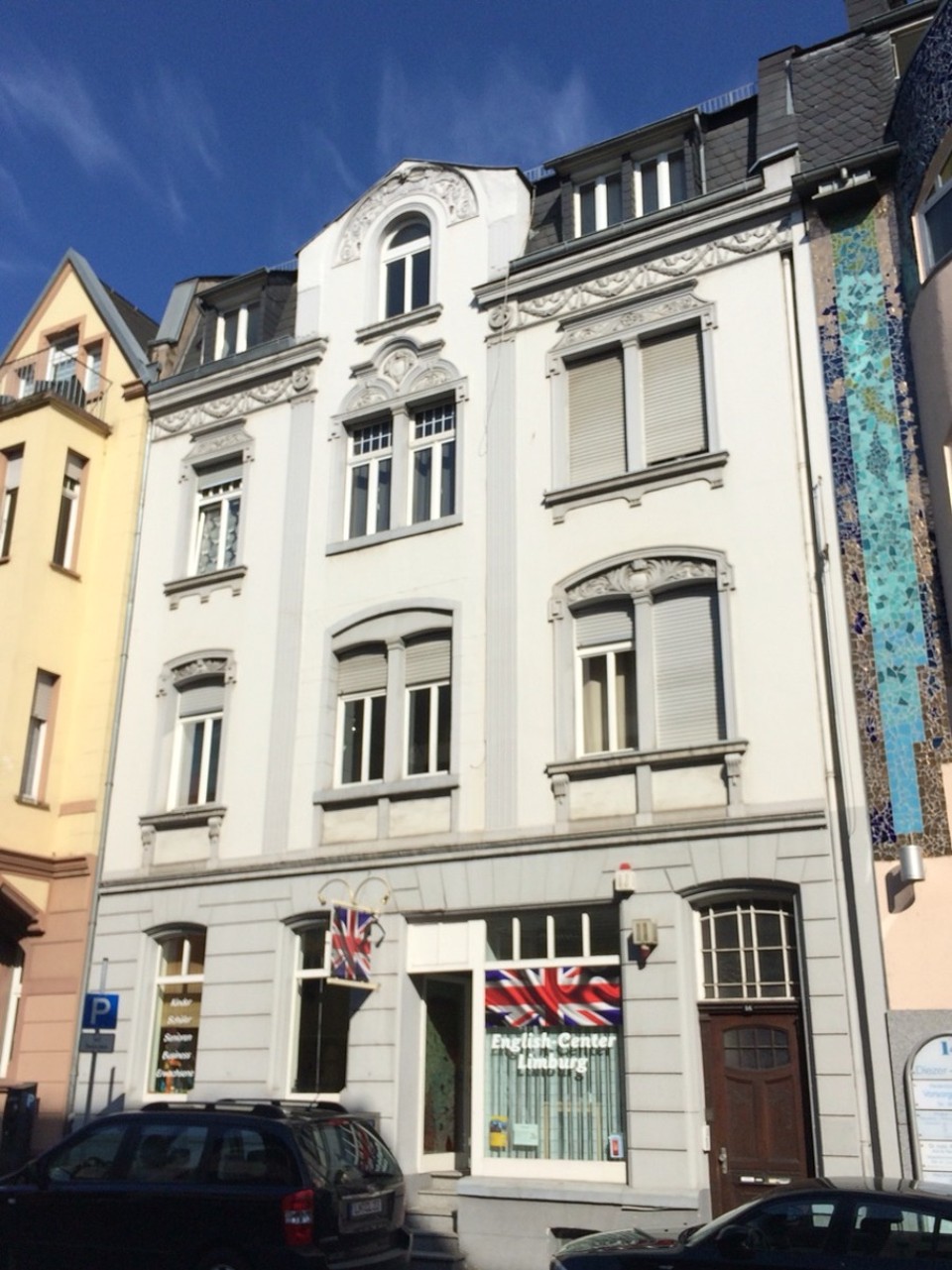 Deutschland - Limburg an der Lahn - Und hier lieben, leben  und lachen wir. Direkt über dem Englisch Center...