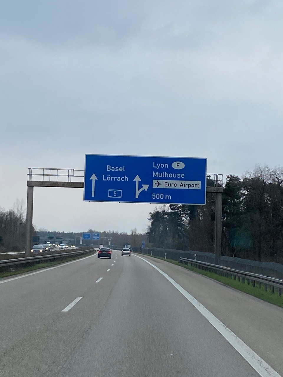 Deutschland - Neuenburg am Rhein - Rechts weg Richtung Frankreich! Tschüss Deutschland!
