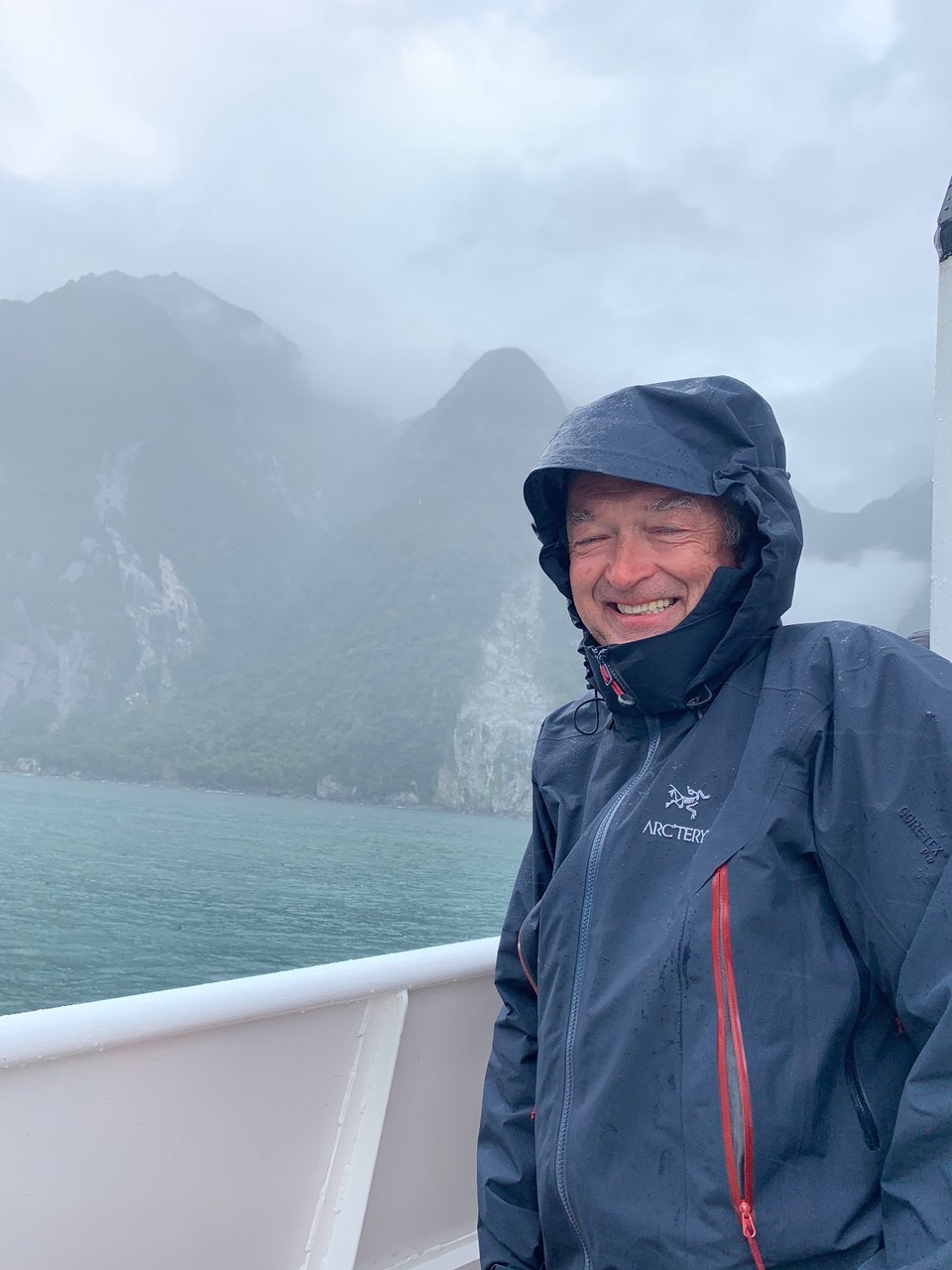 Neuseeland - Milford Sound - War sehr schön und wir hatten Glück dass die Wolken sich verzogen haben und wir nicht durchgehend Regen und Nebel hatten. 