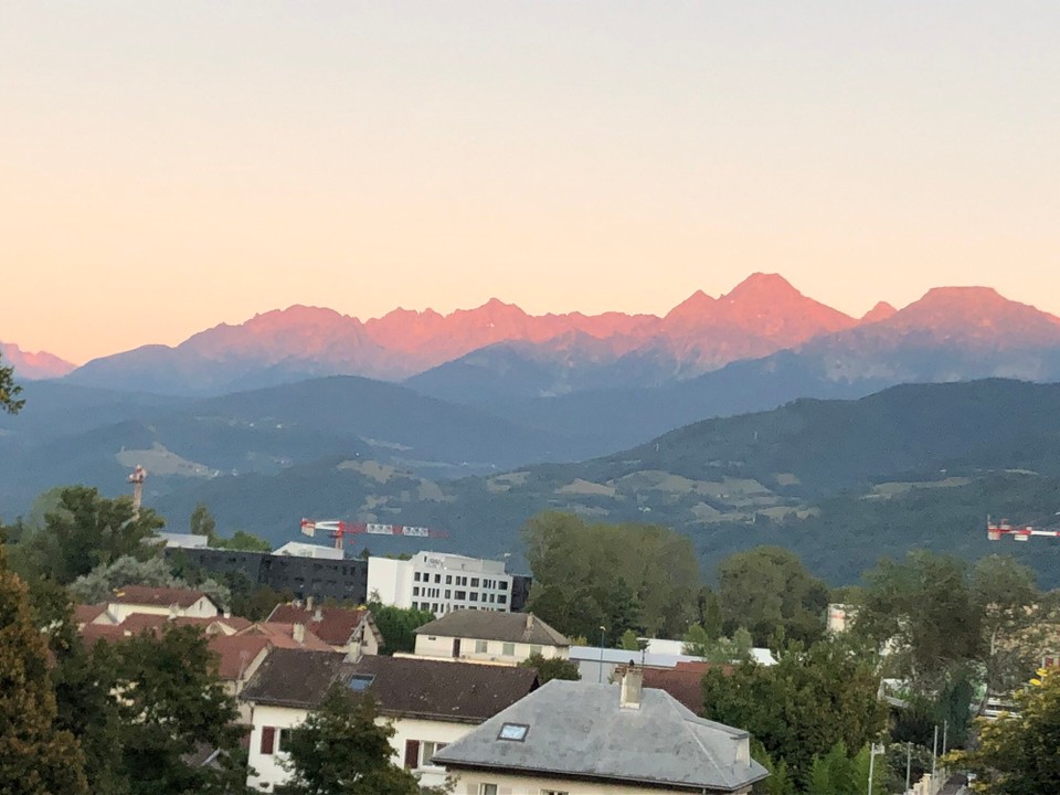 Frankreich - Saint-Martin-d'Hères - Ausblick am Campus am Abend
