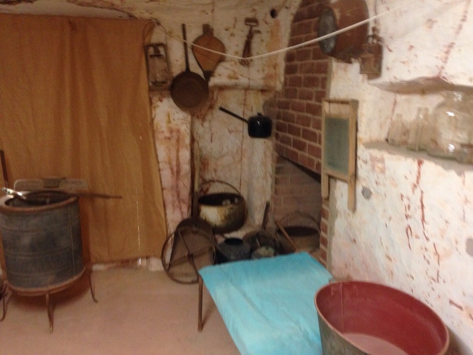 Australia - Coober Pedy - Old Timers Mine - Rm Mock Up