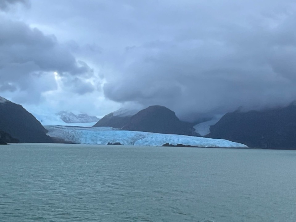 unbekannt - Beagle Channel - Will the sun break through do you think?