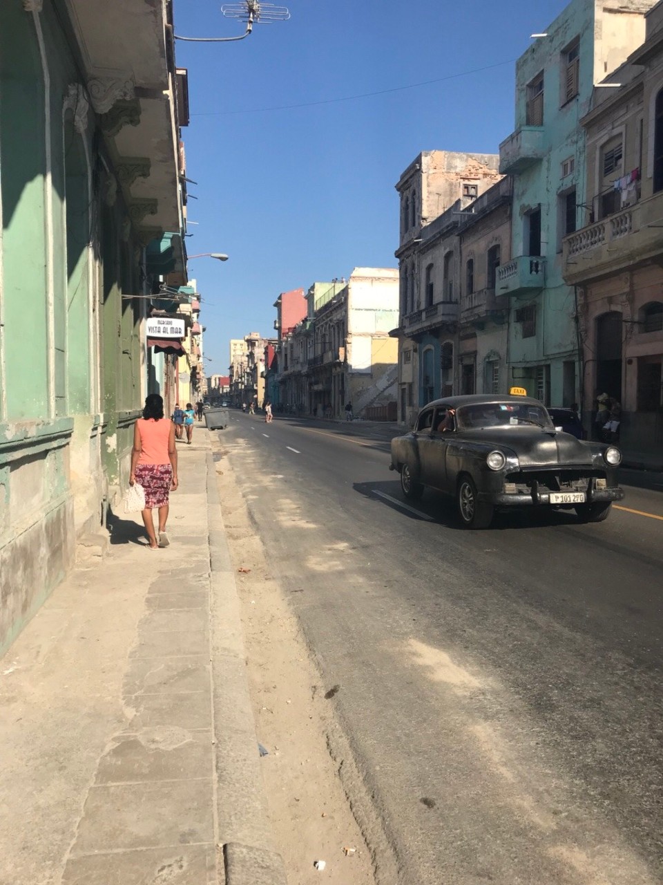 Kuba - Havanna - Das tägliche Treiben auf Havannas Straßen.. abseits der Hauptstraßen findet man kaum Touristen..