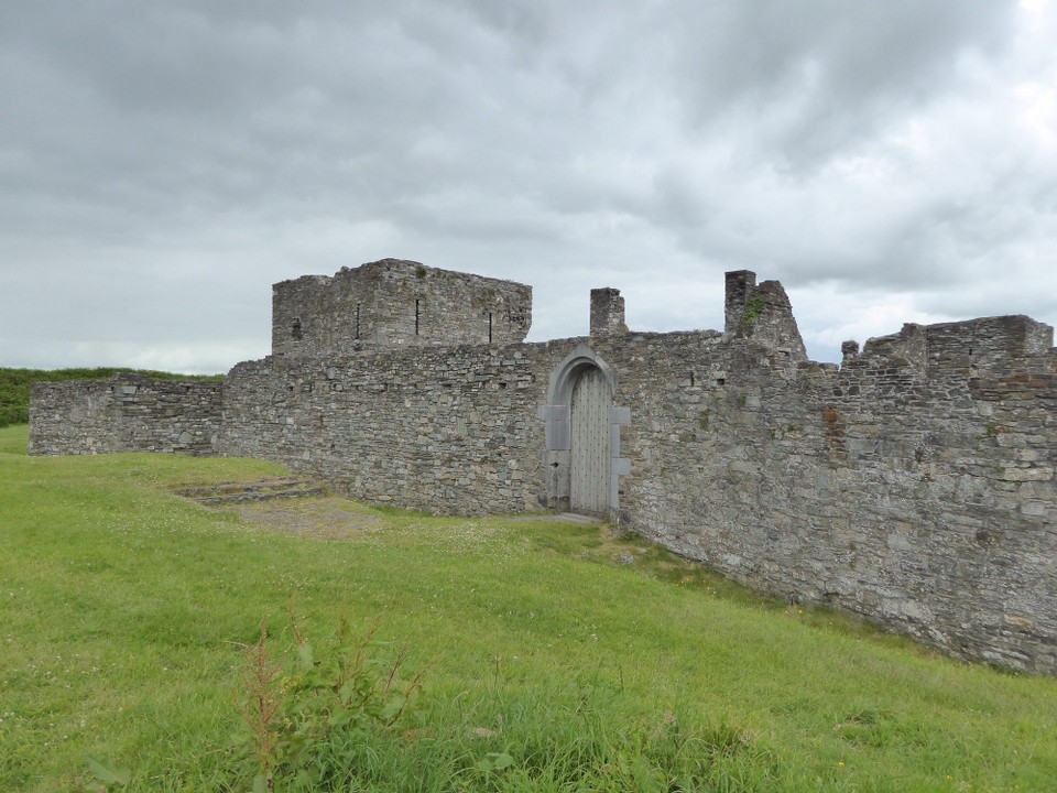 Ireland - Kinsale - The fort was closed by the time we arrived, but we were still able to walk around the outside.