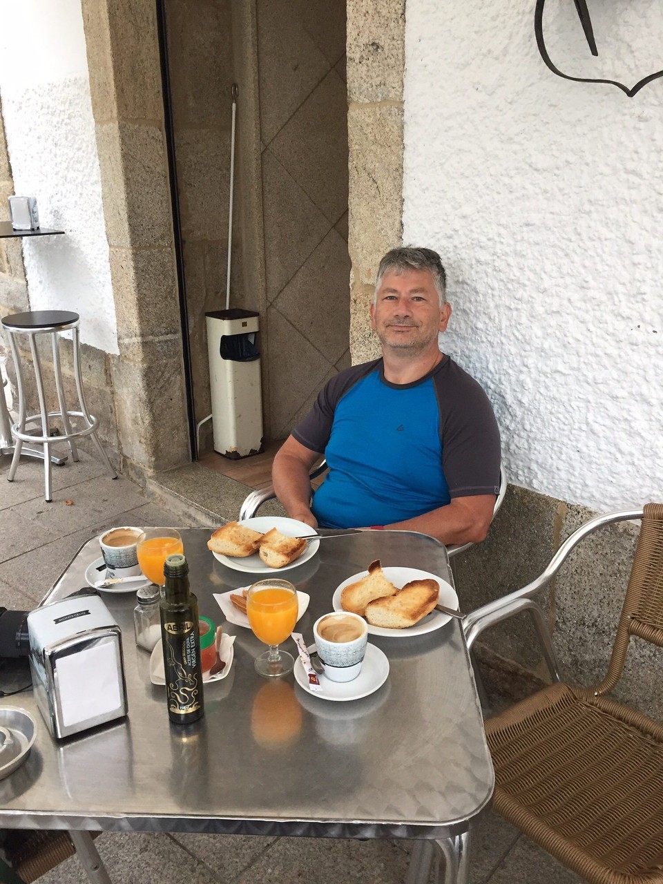 Spanien - Fisterra - Frühstück auf der anderen Seite der Bucht