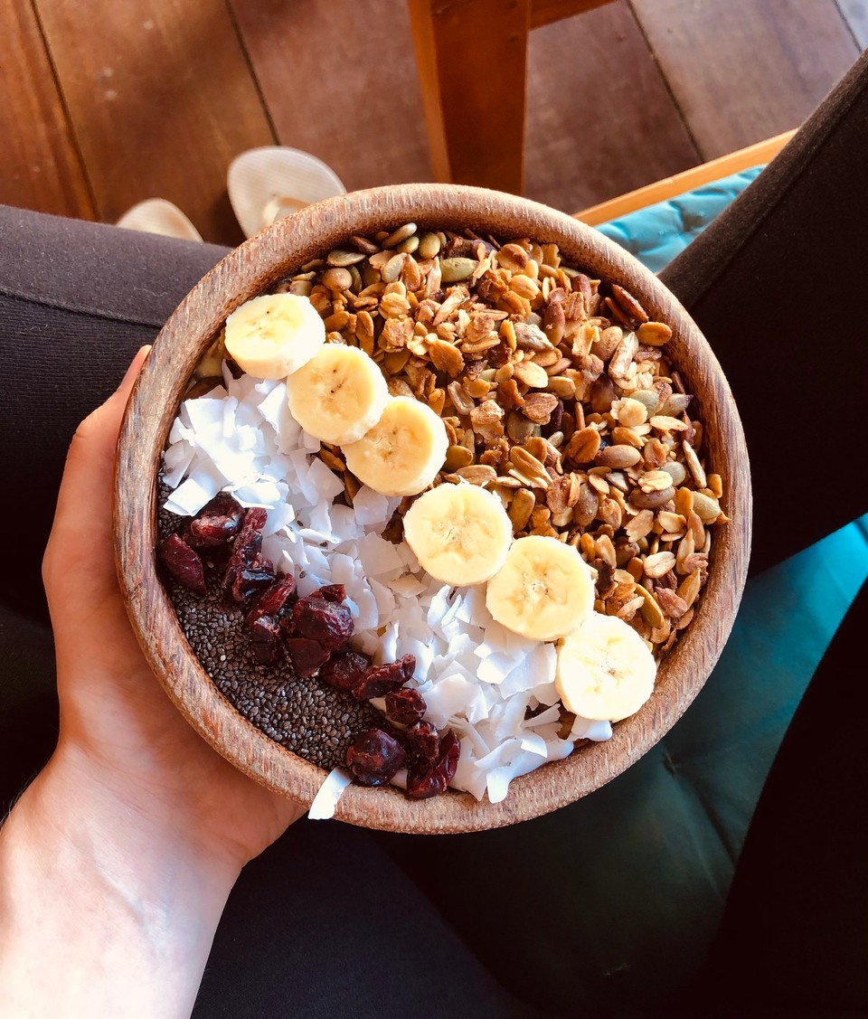 Indonesien - Kabupaten Lombok Utara - Mango Bowl zum Frühstück 🥭