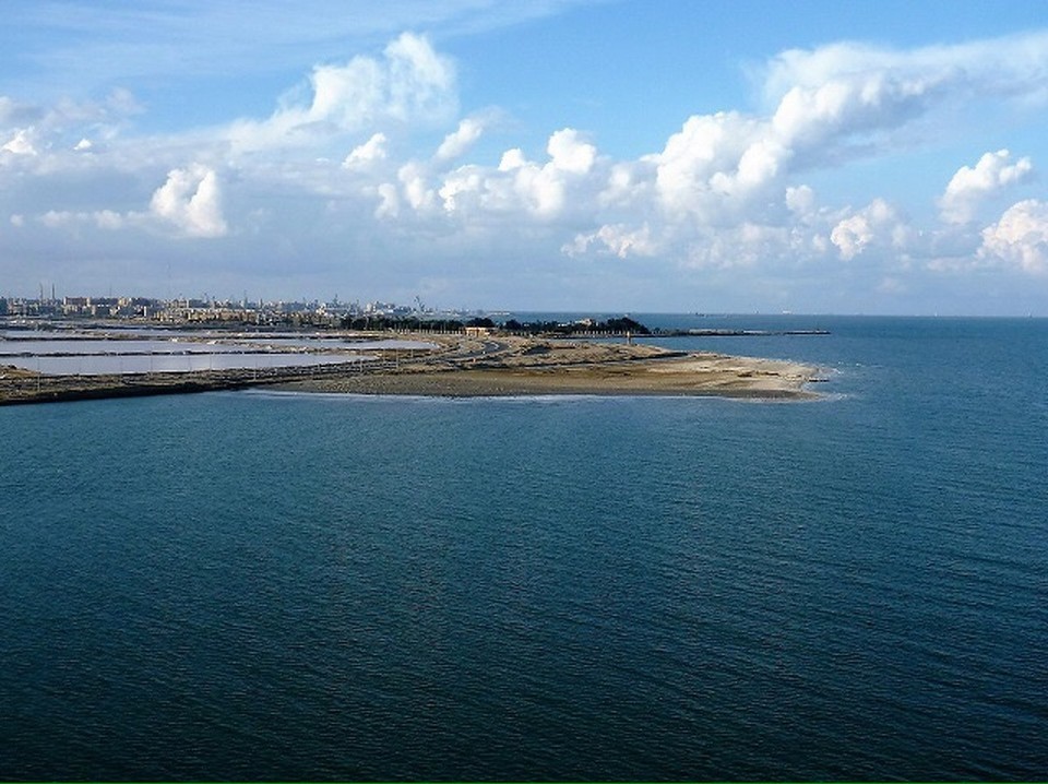 Ägypten - Port Said - Die Heimat ruft, das Mittelmeer ist bereits in Sichtnähe. 