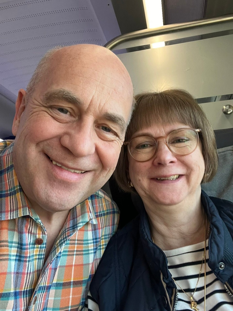 Deutschland - Kassel - Bestens gelaunt im ICE nach Hamburg 🚅