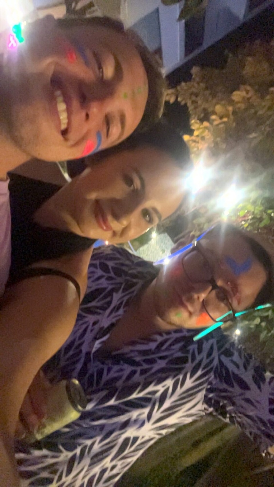 Vietnam - Hoi An - Pub crawl tonight which I didn’t even up going to. Face painted the boys faces and then got talking to a Norwegian boy and didn’t end up doing the pub crawl 