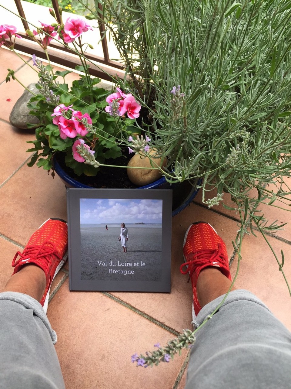 Deutschland - Ludwigshafen am Rhein - WOW! Das neue Tripmii Coffee Table Book mit allen Bildern und  Texten aus meinem  digitalen TravelBlog bei Tripmii von meiner Reise "Val du Loire et la Bretagne"  ist gekommen! Die Bestellung war ganz einfach und die Lieferung umgehend! Perfekt! Echte Ich 
bin begeistert! Kompliment an Chrizz und Marcel!