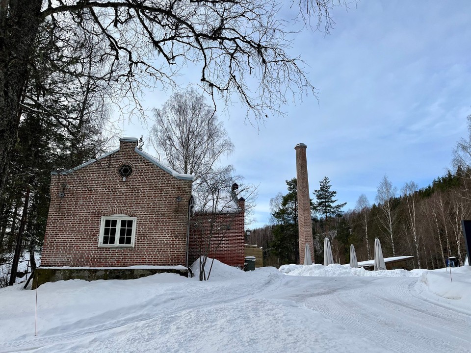 Norwegen - Jevnaker - Neben Galerie und Skulpturen ist Kistefos ein Industriemuseum. 