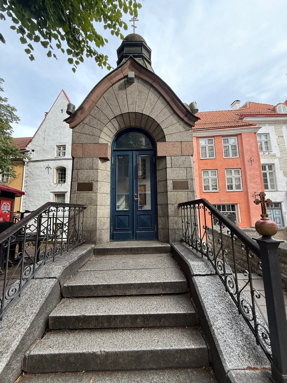 Estland - Tallinn - Sehr kleine Kirche 