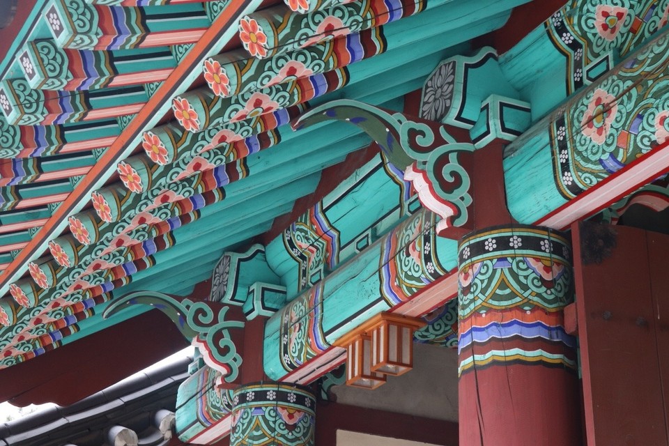 Corée du Sud - Séoul - Beautiful Colors on a traditional hanok house ❤️