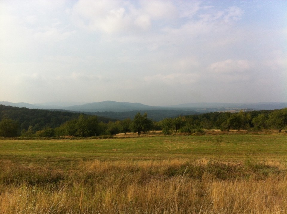 Serbien - Tekija - Landschaft im Norden Serbiens in Richtung Bulgarien...