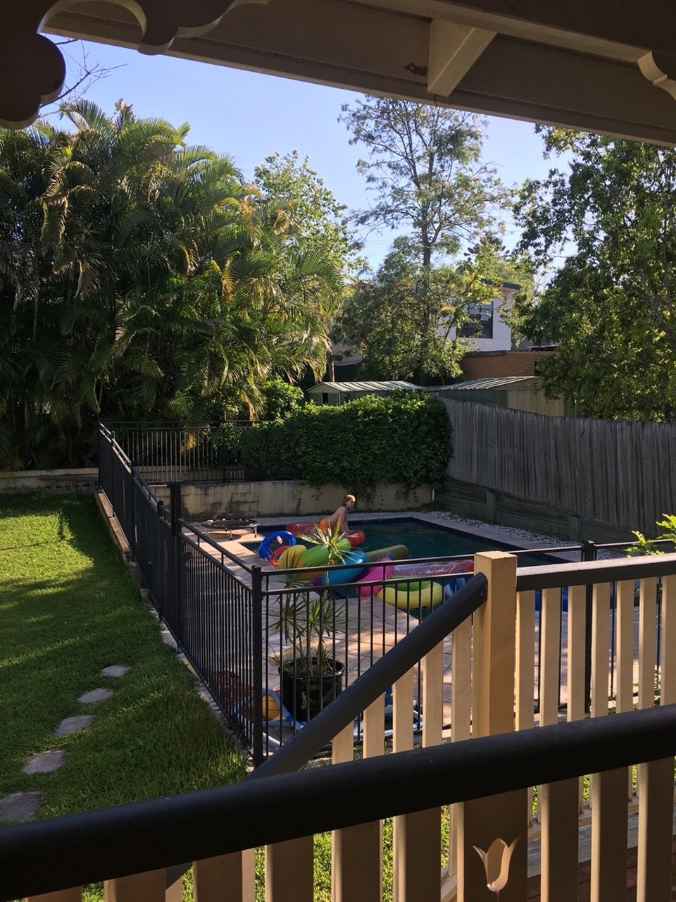 Australien - Maroochydore - Der Pool. Hier gehört zu fast jeden Haushalt ein Salzwasserpool.🌊
