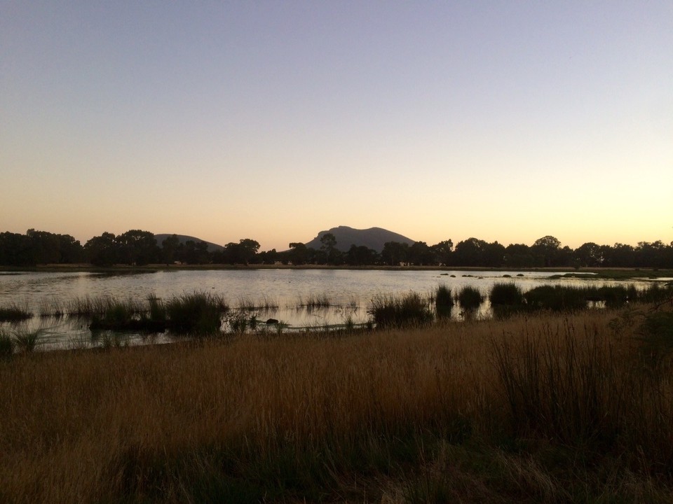 Australien -  - The view from the camp. By a lake just before entering the Grampions National Park. 