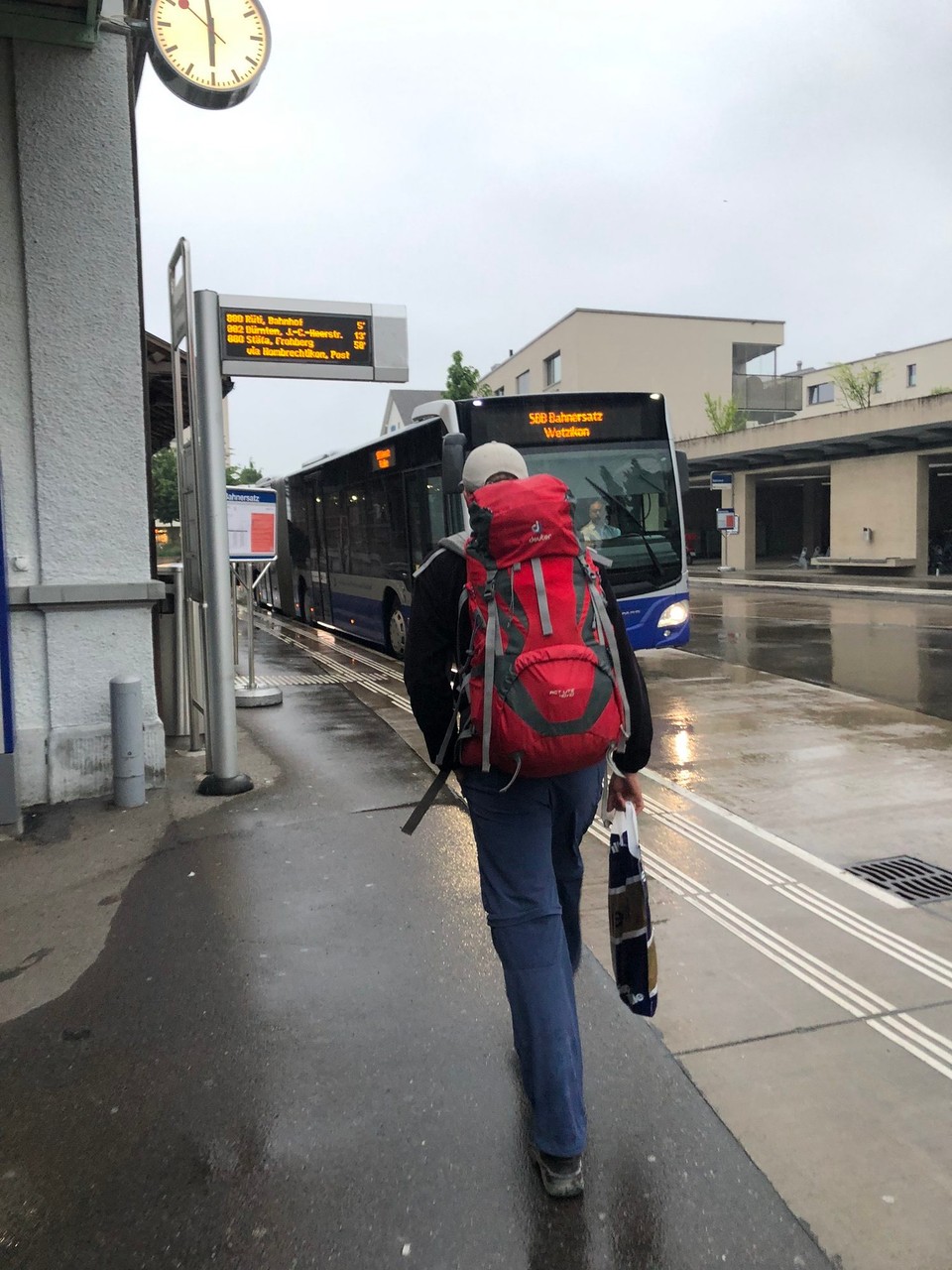 Schweiz - Zürich - Wieder einmal für mehrere Tage zu Fuss unterwegs. 