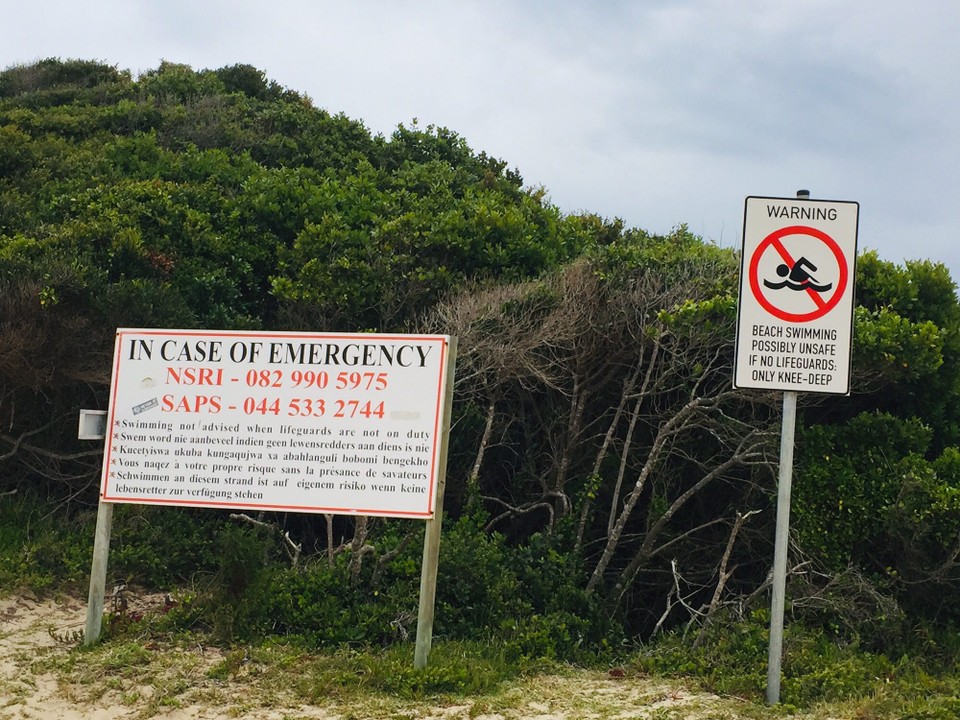 Südafrika - Plettenberg Bay - Ganz schön gefährlich hier ins Wasser zu gehen 