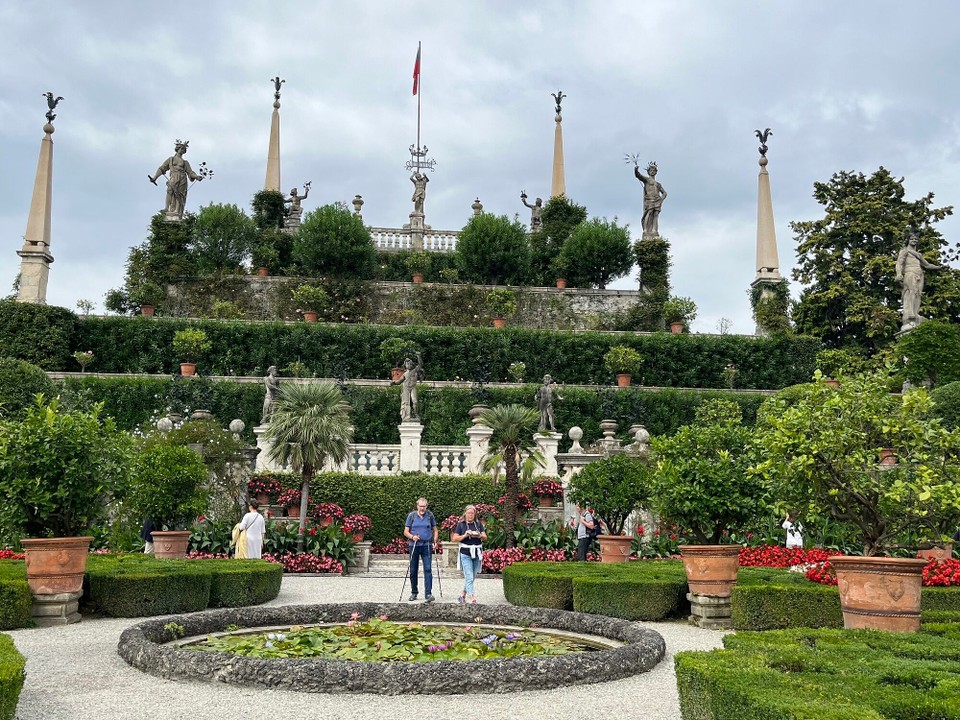 Italien - Stresa - Teatro Masimo in Mitten der Gärten der Insel Bella