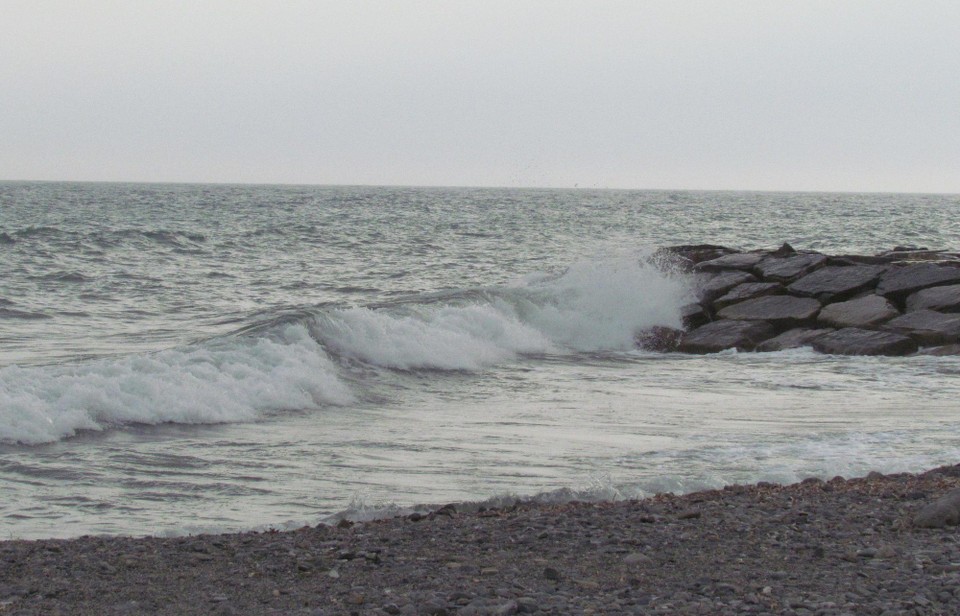 Italien - Cervo - wildes Mittelmeer nach Regen