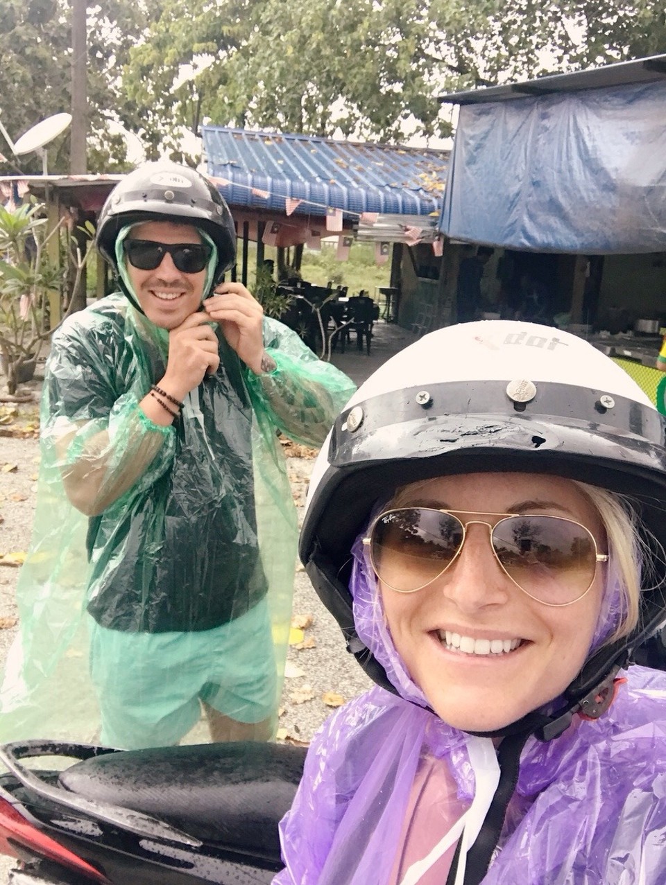 Malaysia -  - ⛈ Natürlich gut vorbereitet -> lieber zurück ins Hotel ☝🏼😅