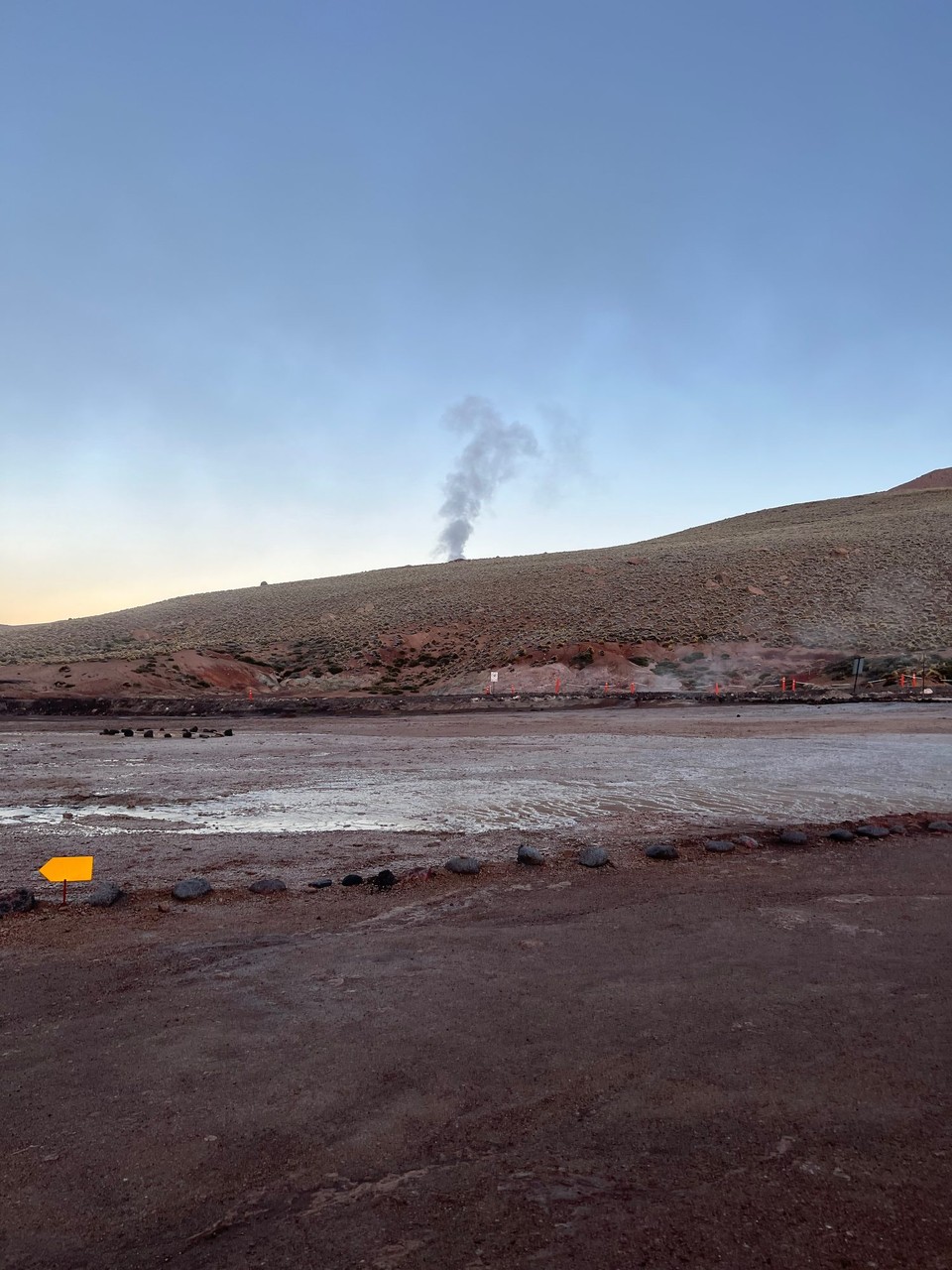 Chile - Antofagasta - Look yonder- I see steam rising!