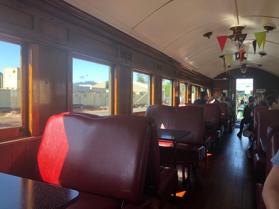 Neuseeland - Waihi - Abfahrt mit der nostalgischen Goldfields Railway 