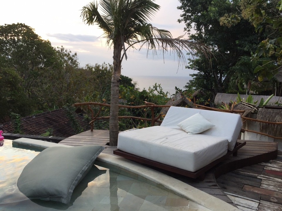 Indonesien - Badung - Pool mit Meerblick 