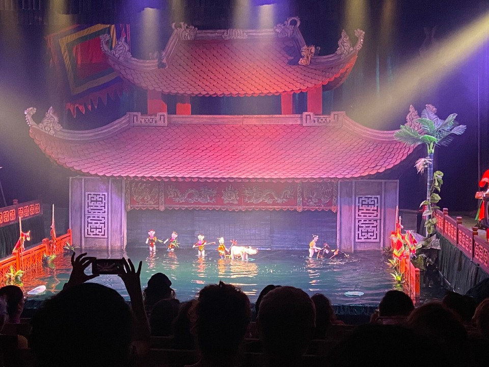 Vietnam - Hanoi - This is how water puppet show is. It takes about 50 minutes. It’s interesting to figure out how it works. There are three class for the seats depending on the distance from the stage. Mine was in middle which costed 150,000 VDN (30 RM). I recommend it. 
