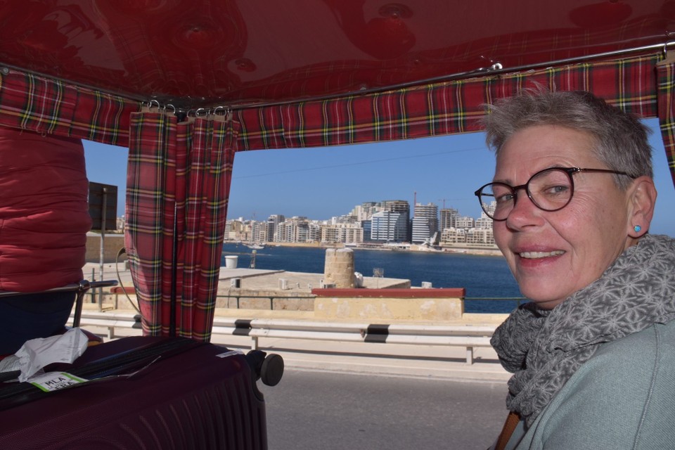 Malta - Valletta - Also ging es mit 1 PS zum Hotel.