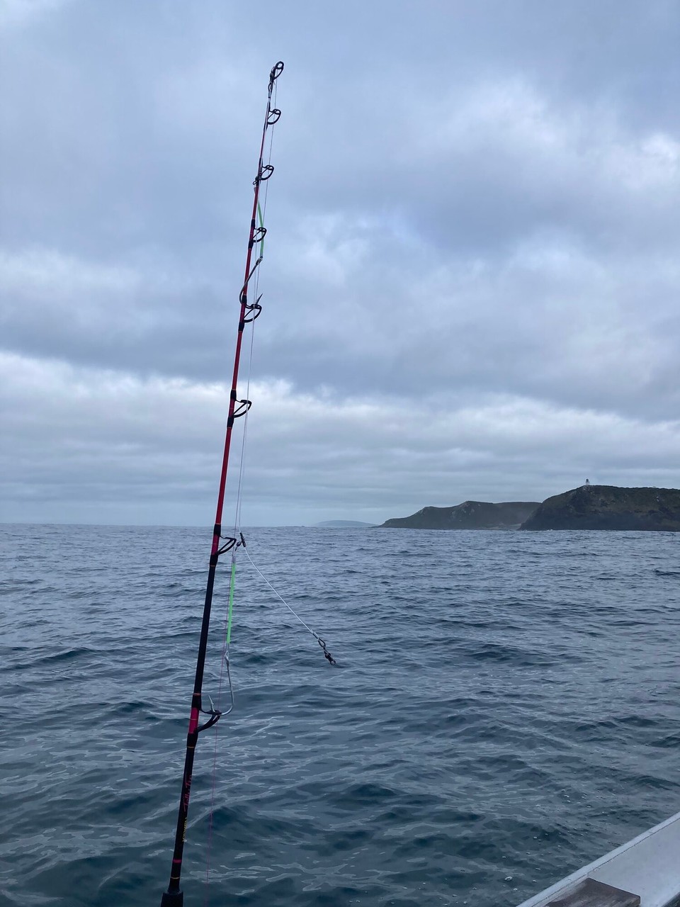 Neuseeland -  - Neben Raratoka Island ist der erste Stopp mit Blick auf einen Leuchtturm